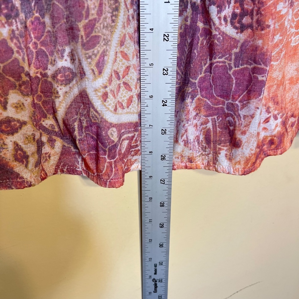 Multicolor Floral Print V-Neck Blouse - Picture 8 of 8